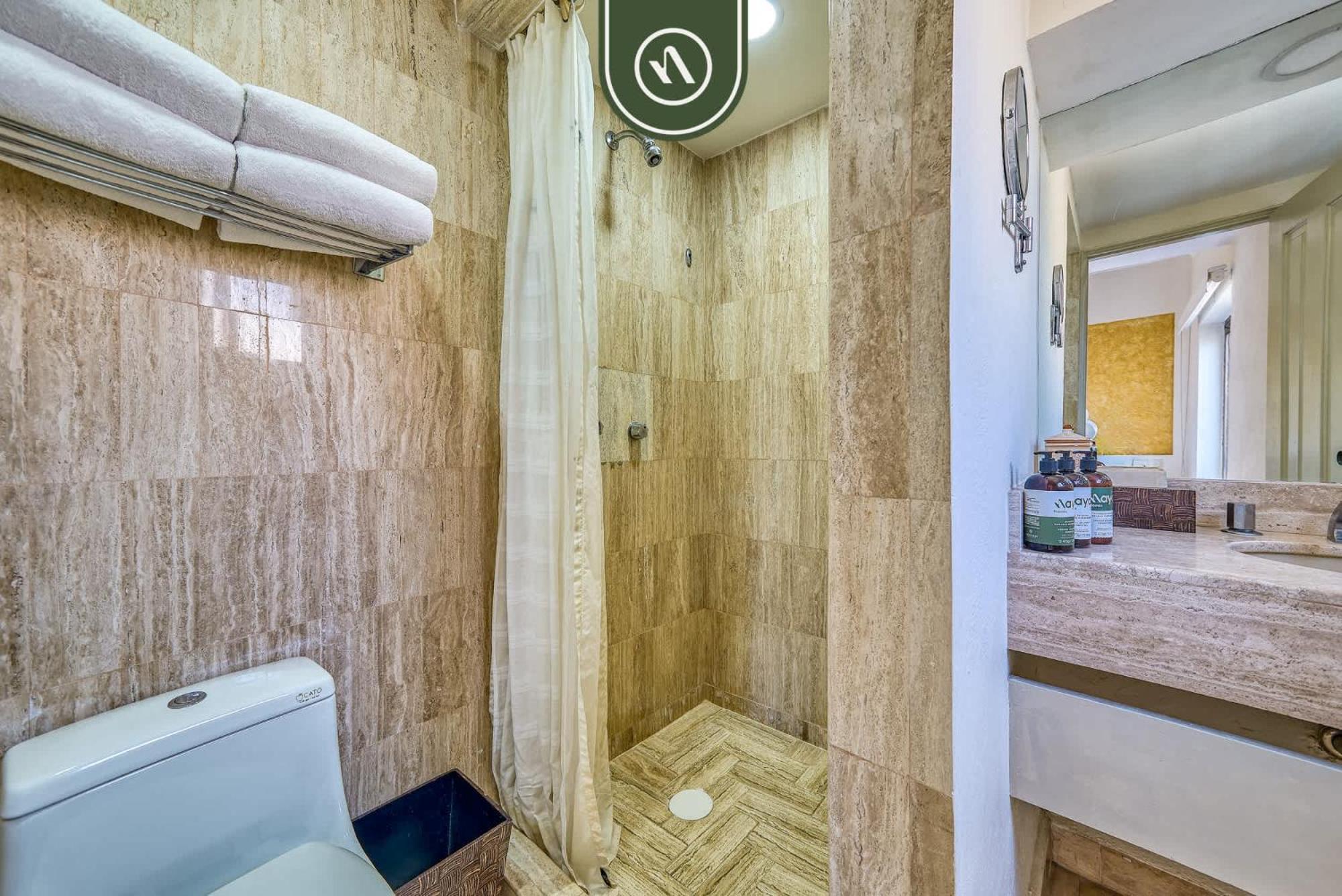 Beachfront 2 Bedroom Condo - Beach - Pools - Tennis ปูแอร์โตบาญาร์ตา ภายนอก รูปภาพ