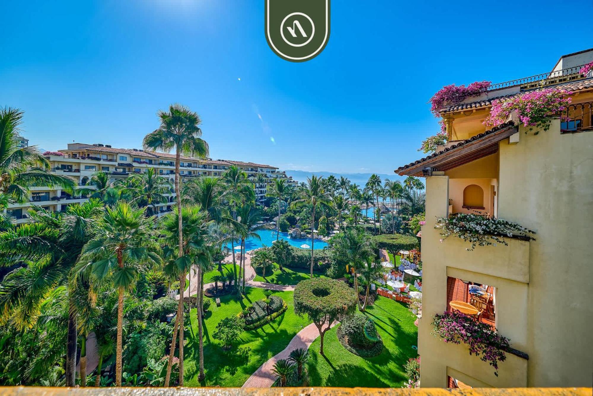 Beachfront 2 Bedroom Condo - Beach - Pools - Tennis ปูแอร์โตบาญาร์ตา ภายนอก รูปภาพ