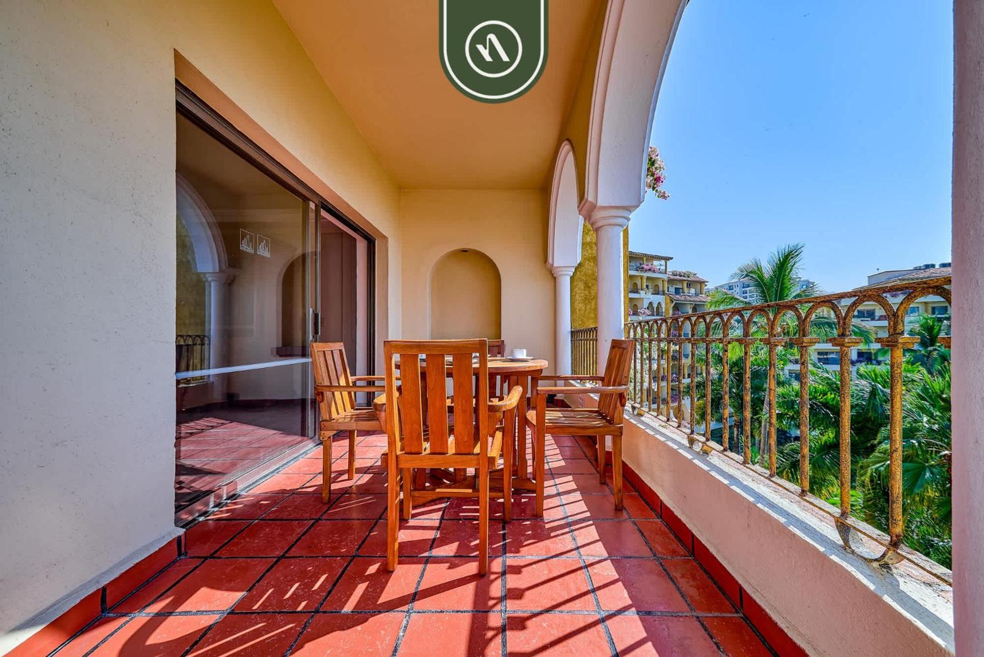 Beachfront 2 Bedroom Condo - Beach - Pools - Tennis ปูแอร์โตบาญาร์ตา ภายนอก รูปภาพ