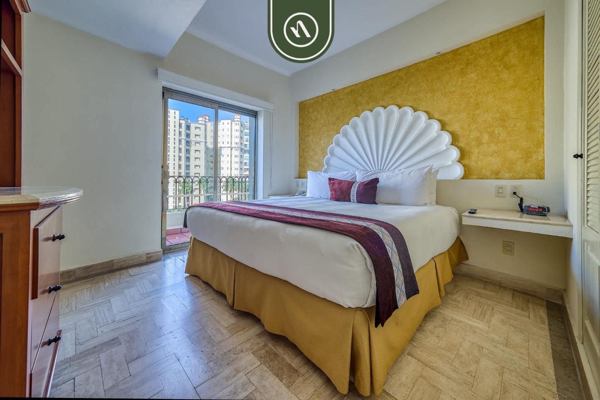 Beachfront 2 Bedroom Condo - Beach - Pools - Tennis ปูแอร์โตบาญาร์ตา ภายนอก รูปภาพ